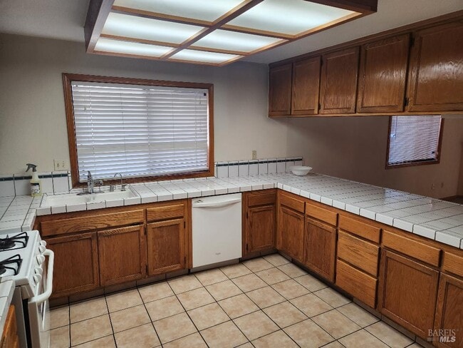 Foto del edificio - 466 Walten Way