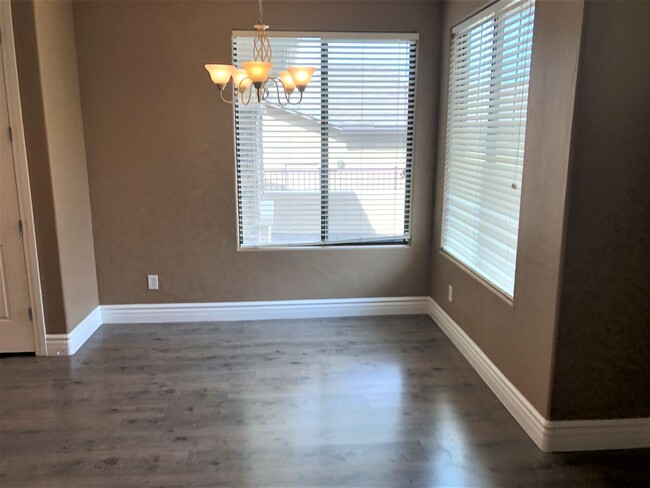 Building Photo - APPLY NOW - 1225 Sarafina Dr
