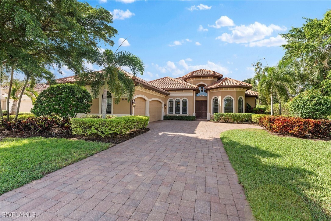 Foto principal - 8838 Lely Island Cir