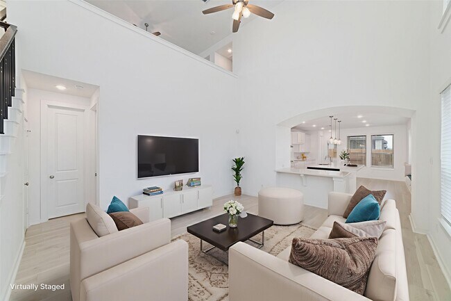 Building Photo - 925 Crystal Bnd Ln