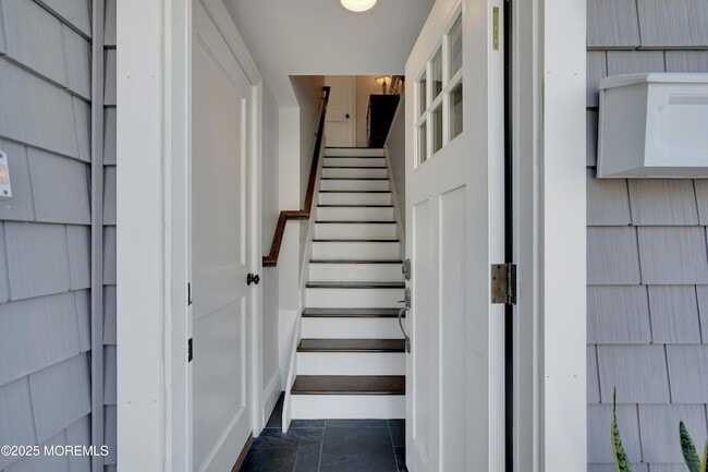 Building Photo - 229 1st Ave