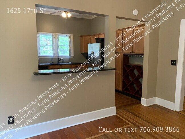 Building Photo - 1625 17th St