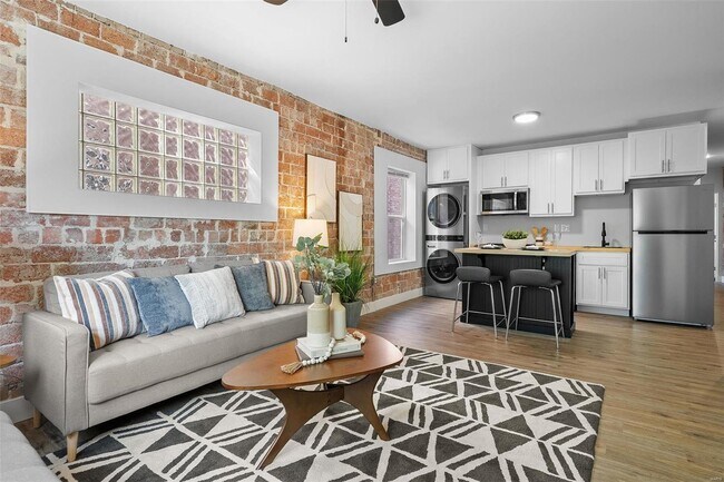 Foto del edificio - 5303 Bancroft Ave