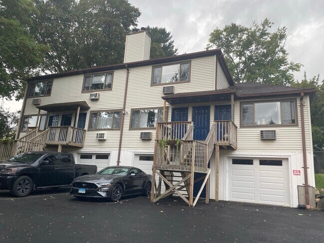Foto del edificio - 24 Adams Ave