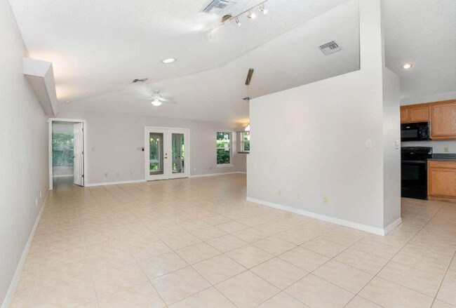 Building Photo - 66 Orange Blossom Dr