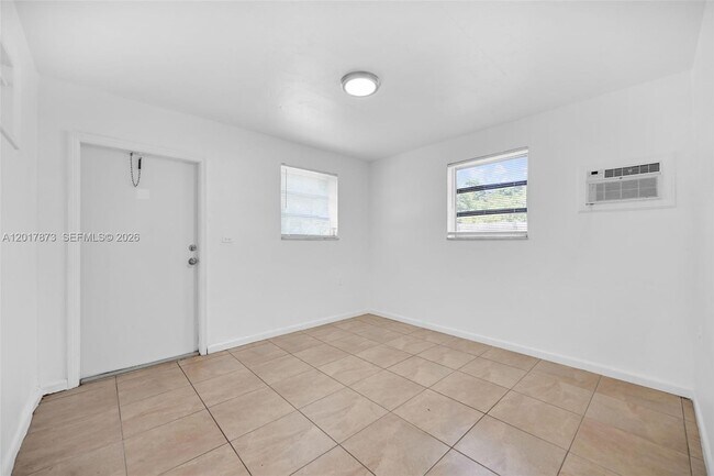 Foto del edificio - 577 NW 90th St