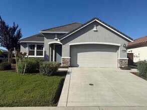 Building Photo - 7428 Bch Pne Wy