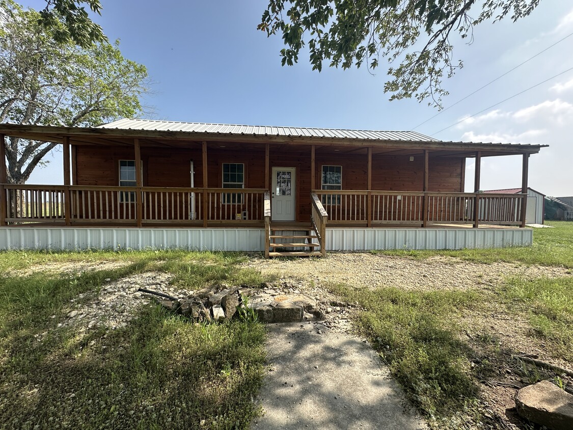 Primary Photo - 2290 Co Rd 112