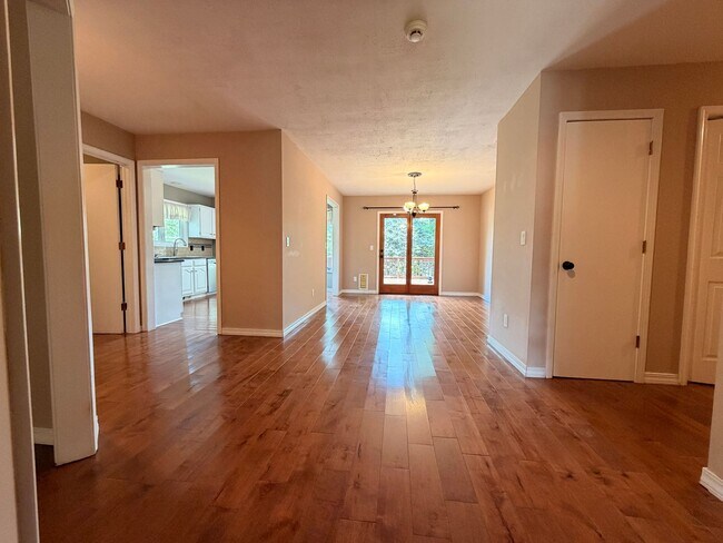 Foto del edificio - 2157 E Cherryvale St