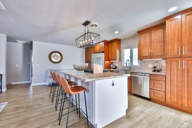 Foto del edificio - 6421 Carthage St