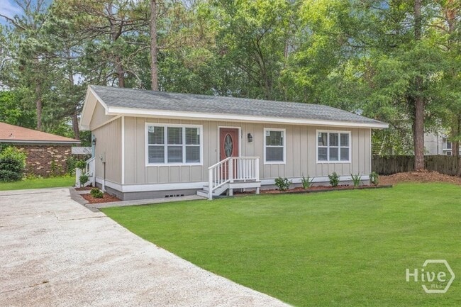 Building Photo - 131 Pointe S Dr