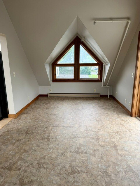 Comedor - 264 N Pleasant St