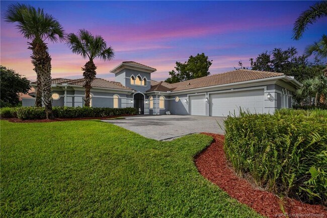 Foto del edificio - 872 SW Squire Johns Ln