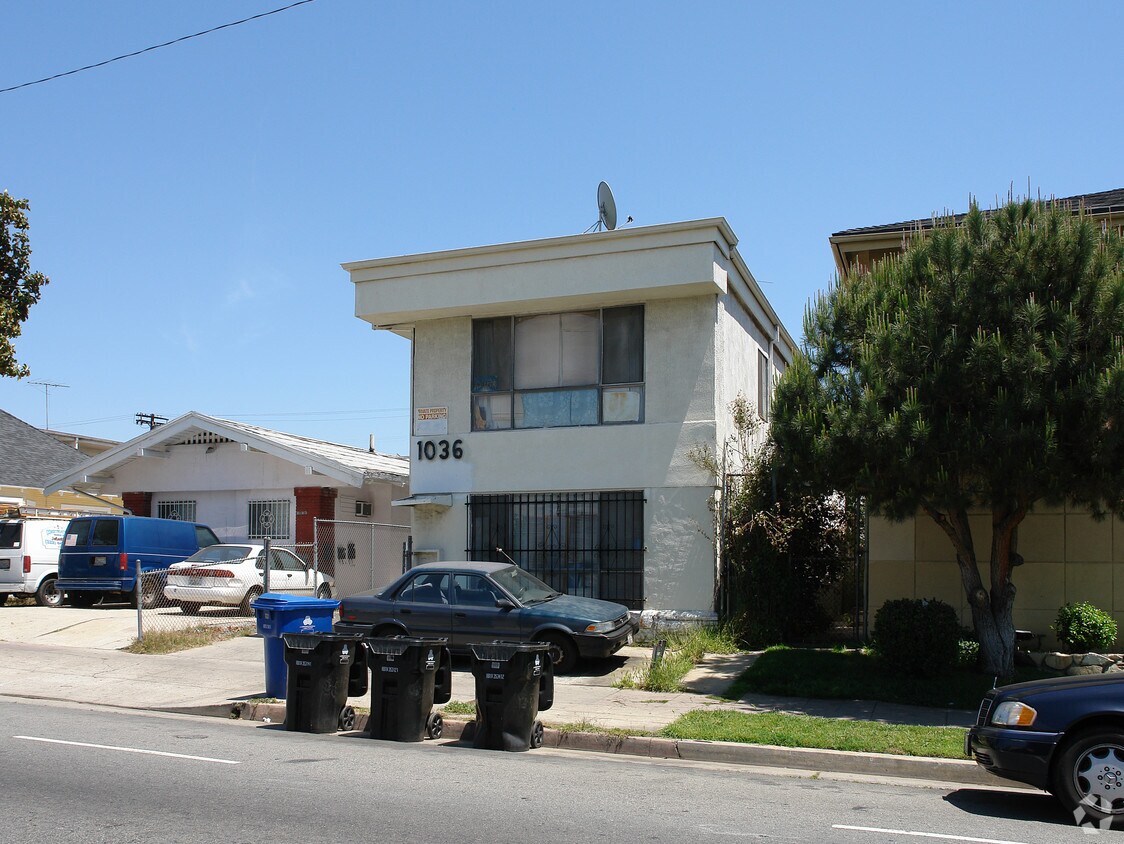 Foto del edificio - 1036 N Normandie Ave