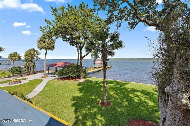 Foto del edificio - 16361 Waterville Rd