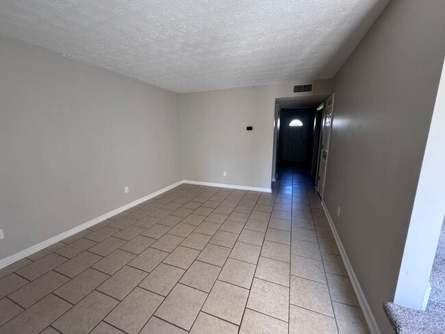 Foto del edificio - 107 Grogan Cir