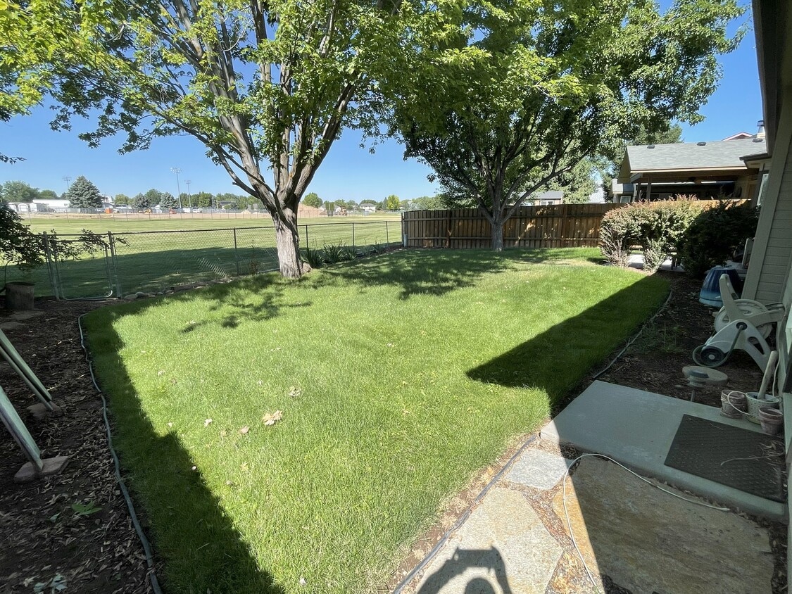 Foto principal - 12281 W Hickory Dr