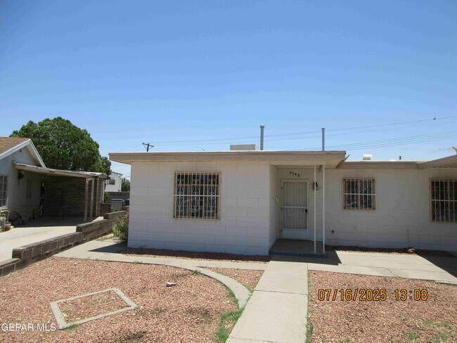 Foto del edificio - 6540 Cheyenne Trail