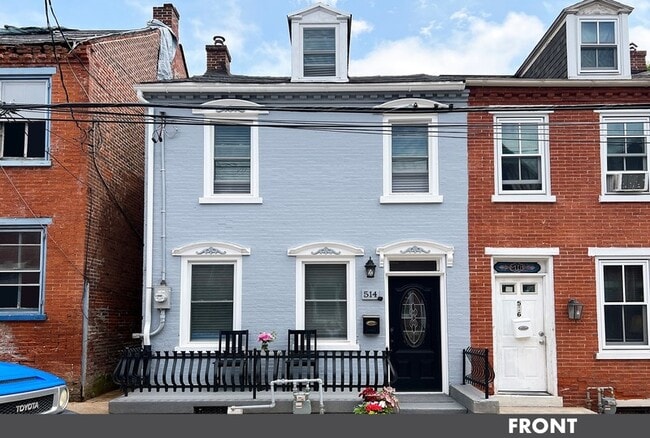 Building Photo - 514 St Joseph St
