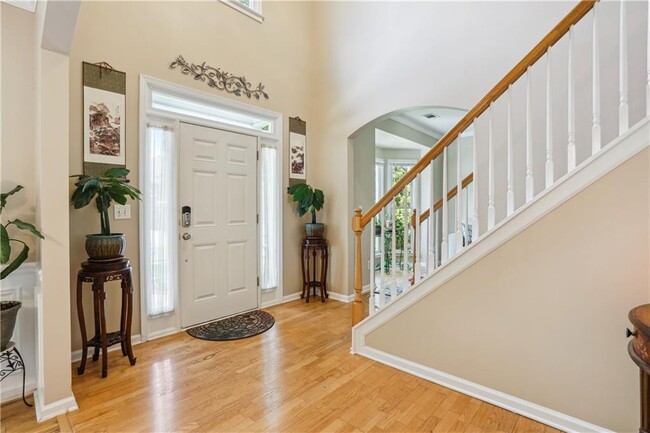 Building Photo - 2835 Olde Town Park Dr