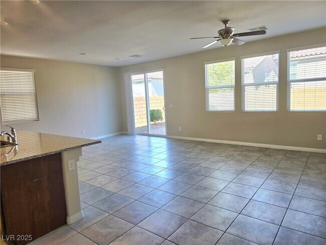 Building Photo - 5556 Anshan St