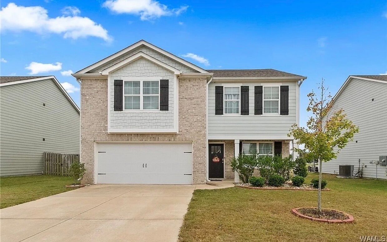 3BR/2.5BA in Northport - 3BR/2.5BA in Northport