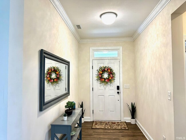 Building Photo - 473 White Iris Lp