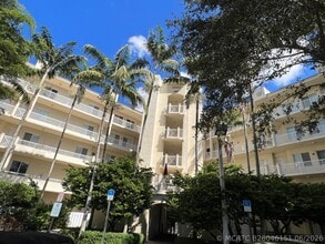 Building Photo - 3600 Oaks Clubhouse Dr
