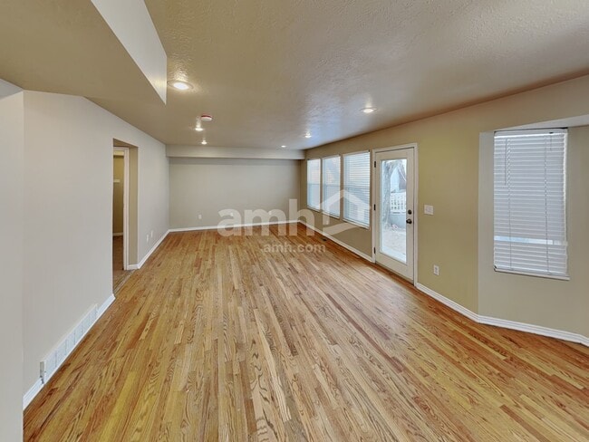 Foto del edificio - 3750 Suffolk Cir