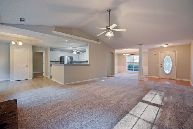 Building Photo - 1417 Faith Dr