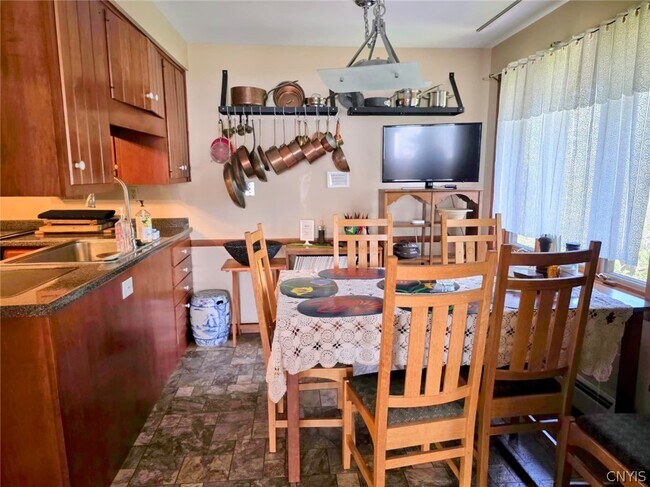 Foto del edificio - 5251 Irish Ridge Rd