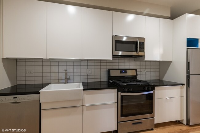 Foto del edificio - 120 E 57th St