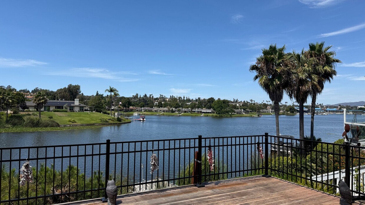 Foto principal - Beautiful Waterfront on Lake San Marcos!