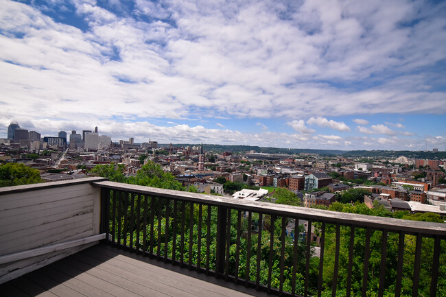 Enjoy phenomenal views from your private balcony! - 59 Mulberry St