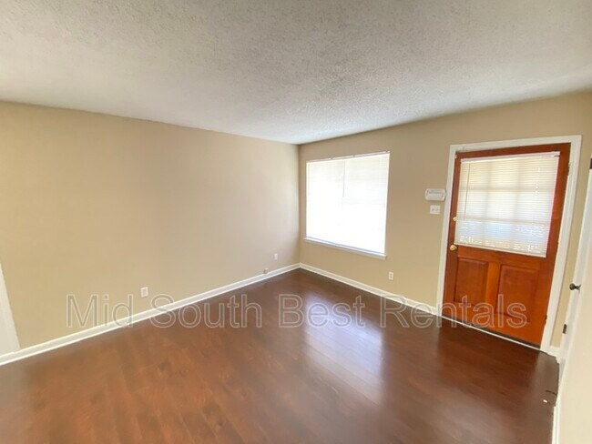 Building Photo - 3544 Pueblo Ave