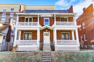 Building Photo - 3640 Besuden Ct