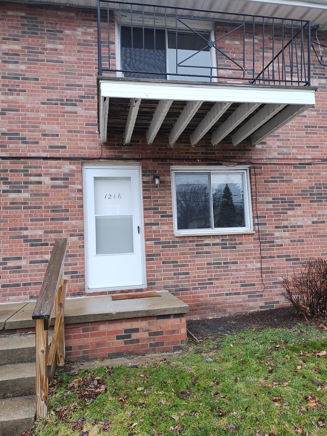 Foto del edificio - 1244-1250 Cliffside Street