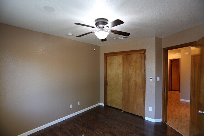 Building Photo - 942 Lacy Way