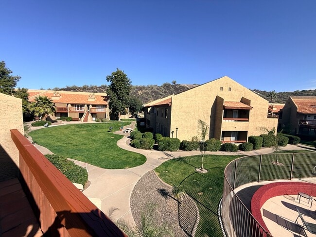 Building Photo - 14203 N 19th Ave