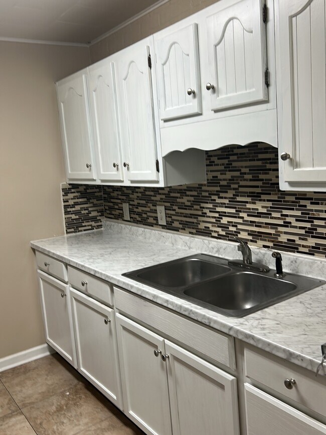 Building Photo - 508 S Wooldridge Rd
