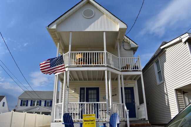 Foto del edificio - 100 Ocean Park Ave