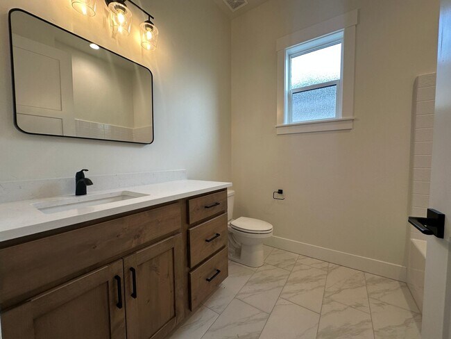 Building Photo - Beautiful 3bed, 2bath, 1,627sq.ft. home in KUNA