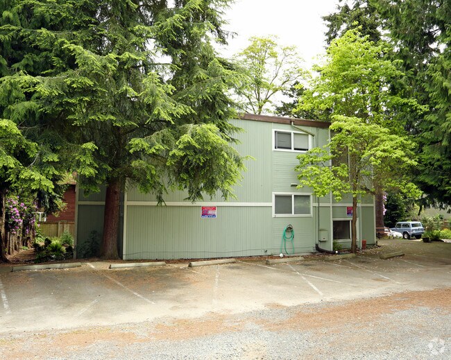 Building Photo - Twin Cedars Apartments