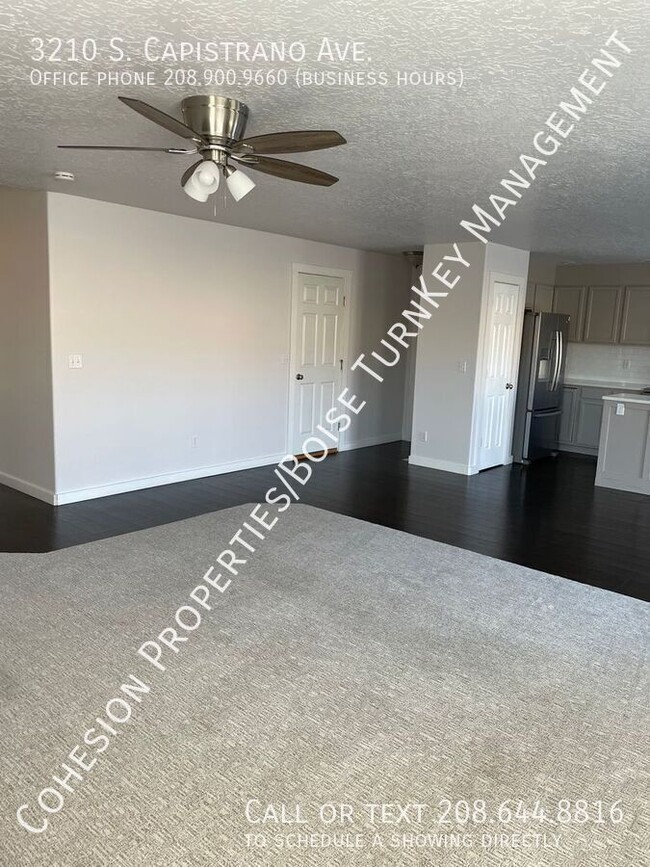 Building Photo - Recently Updated 3 Bedroom Near Downtown &...