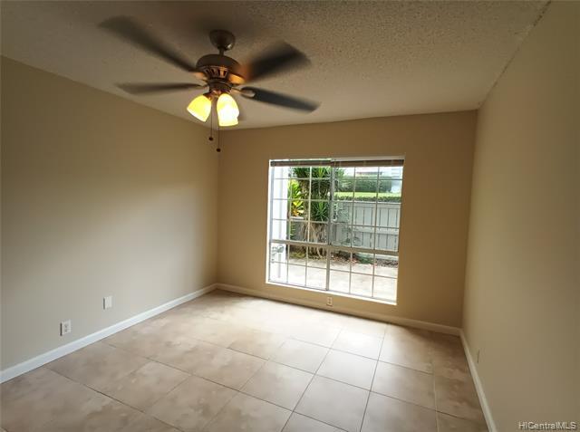 Building Photo - 46-1019-1019 Emepela Way