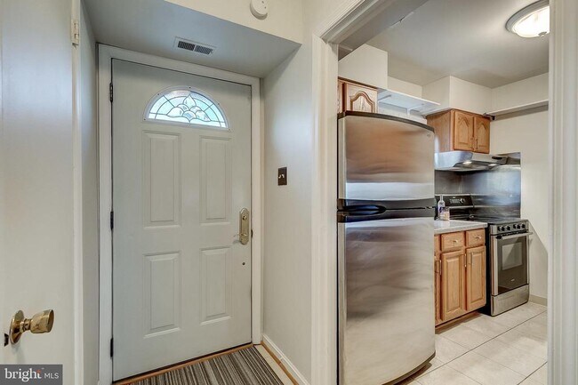 Foto del edificio - 14431 St Germain Dr