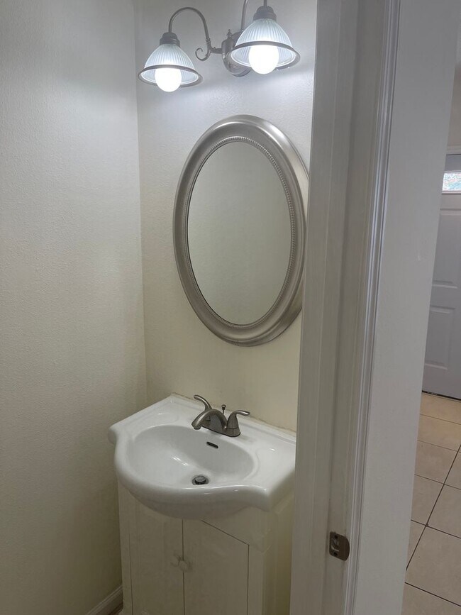 Foto del edificio - 12311 Kensington Lakes Dr