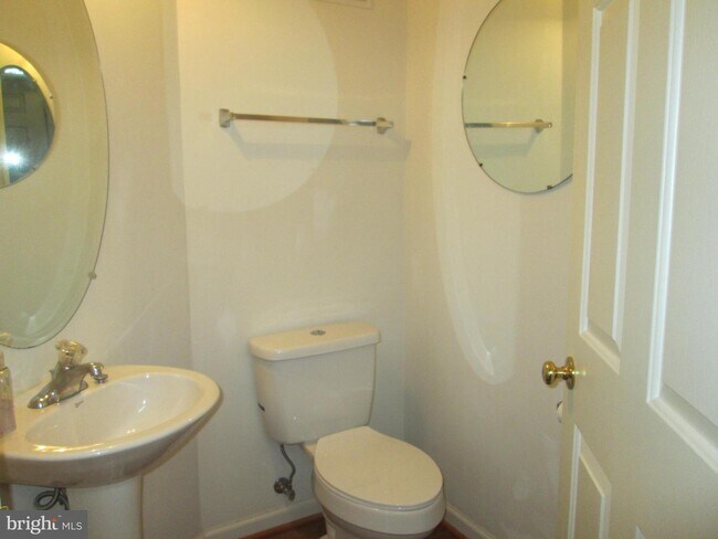Building Photo - 5809 Whiterose Way