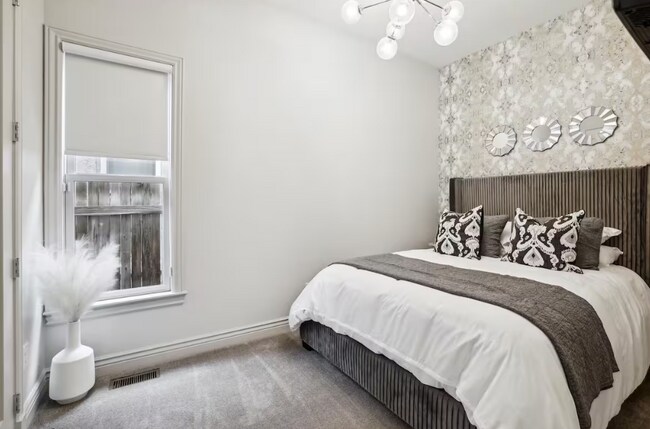 Building Photo - Charming 2-Bedroom, 2-Bath Single-Family Home