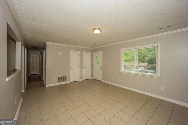 Building Photo - 5539 Hall Cir